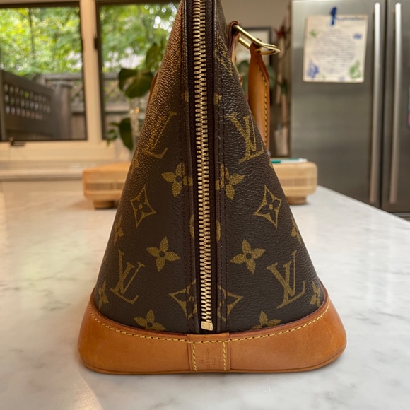 Louis Vuitton Vintage Monogram Canvas Alma PM Satchel - Picture 2 of 5
